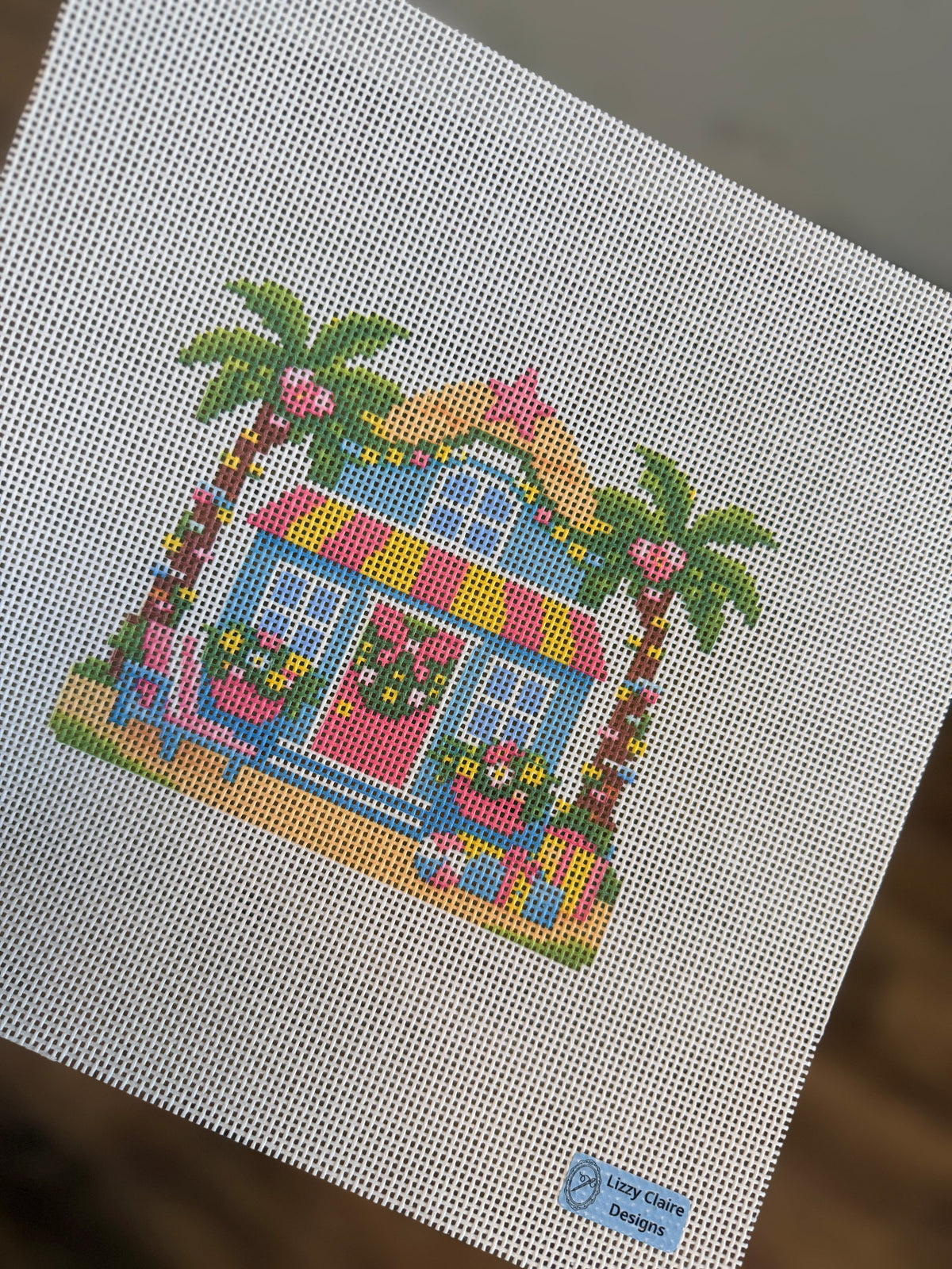 LC Happy Neighborhood Beach House