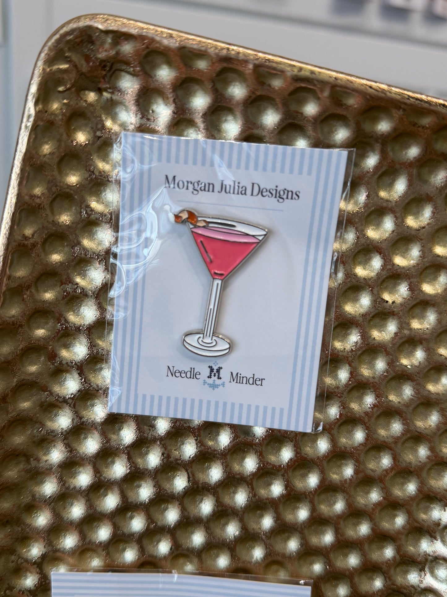 Cosmo Needle Minder