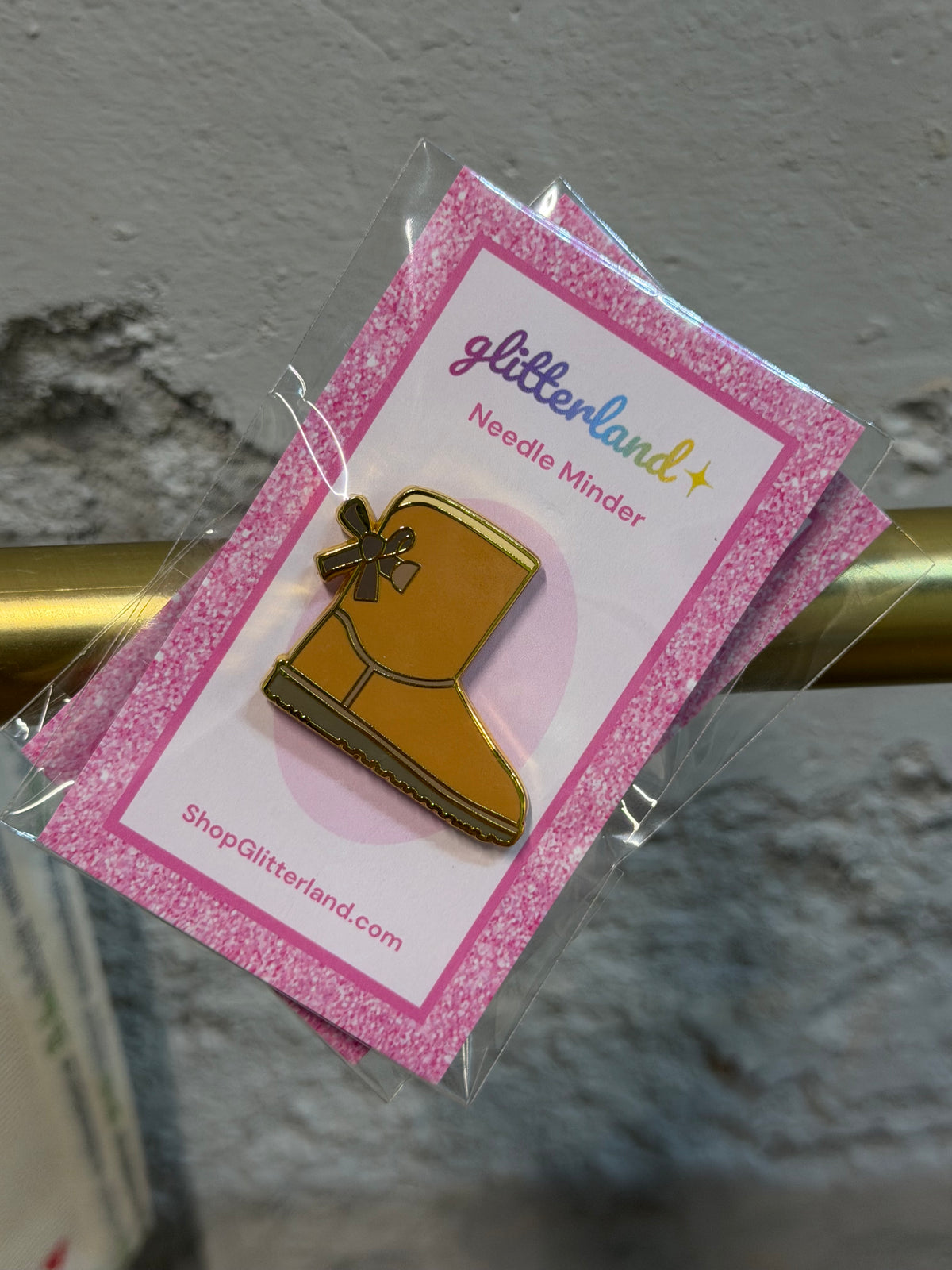 Cozy Boot Needle Minder