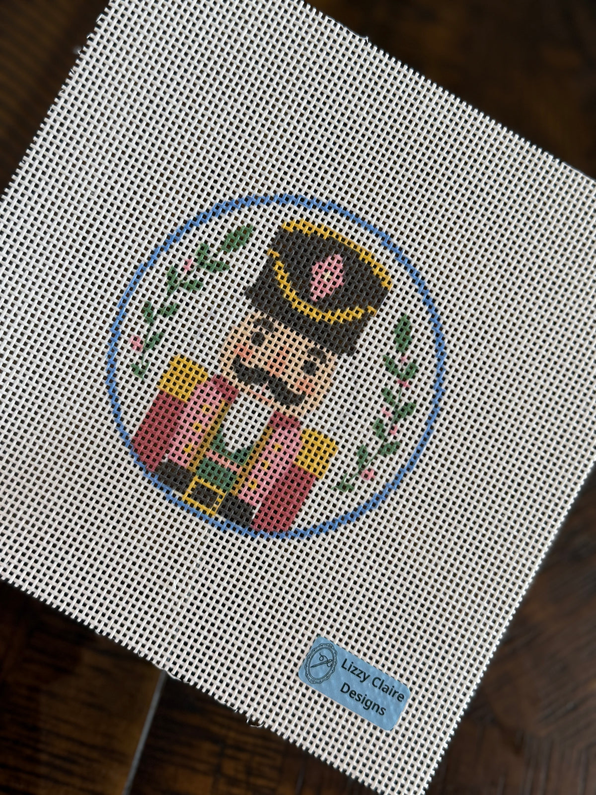 Nutcracker Round