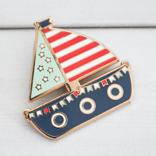Summer Sailboat Magnetic Needle Minder